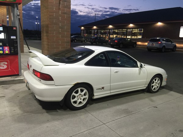 1998 Championship white Acura ITR gas station