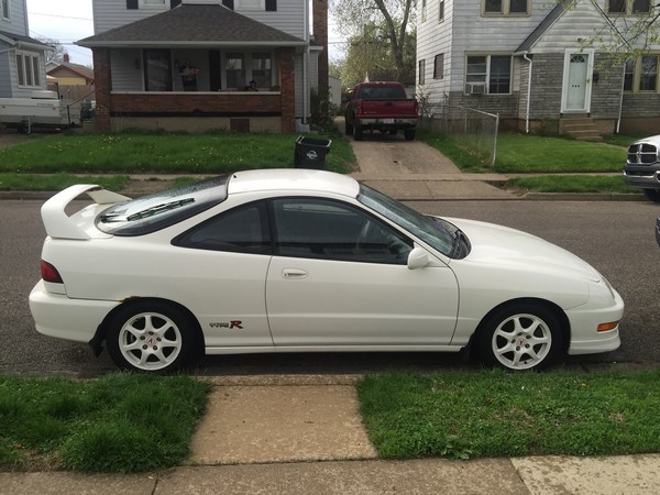 1998 Championship white Acura Integra Type-R profile
