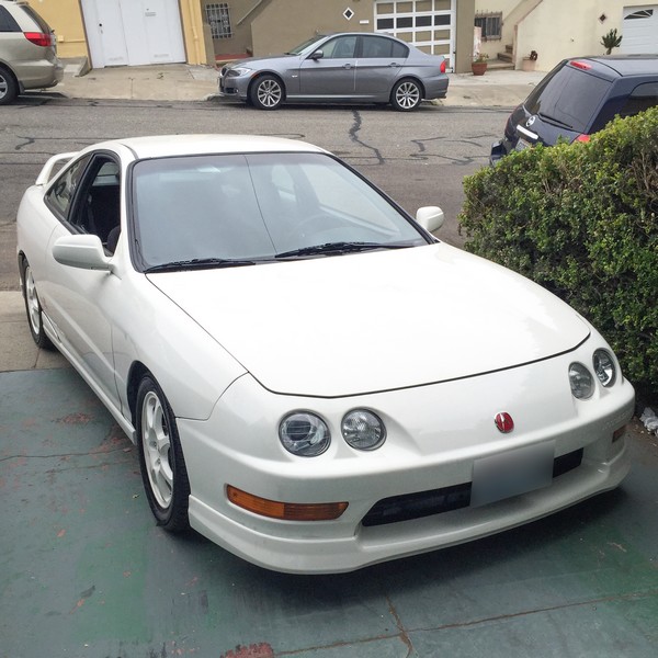 1998 Championship White Integra Type R lowered 