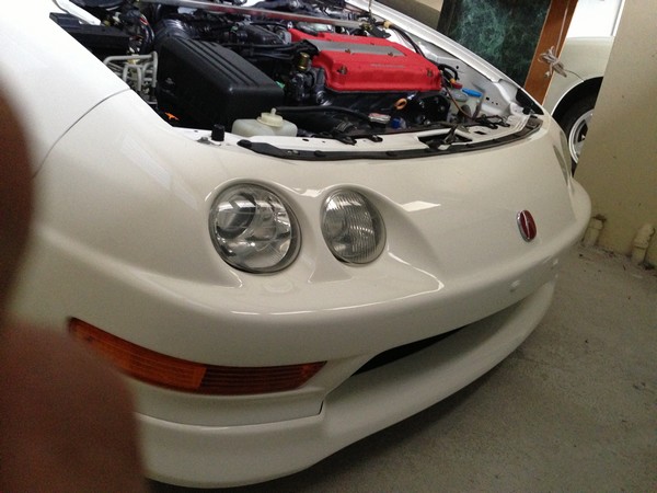 1998 CW ITR front bumper/hood popped