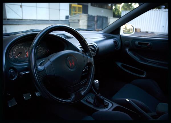 1998 USDM Integra type-r with JDM steering wheel