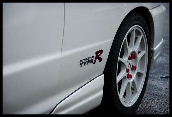 CW 1998 Integra type-r with JDM optional sideskirts