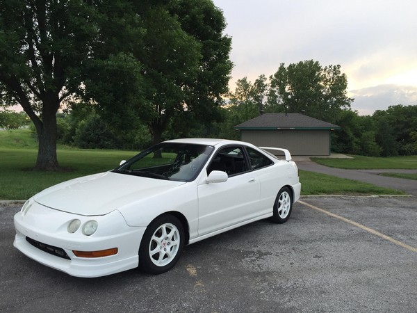 OEM 1998 Championship White Integra Type-R front end