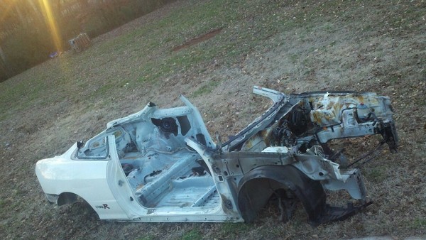 1998 Acura ITR Hacked to pieces