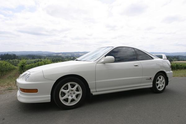 Stock looking 1998 Acura Integra Type-R