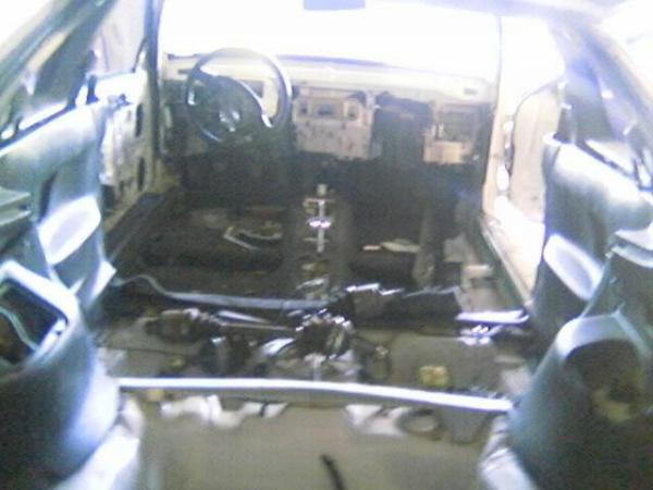 Stripped interior of 1998 Integra type-r